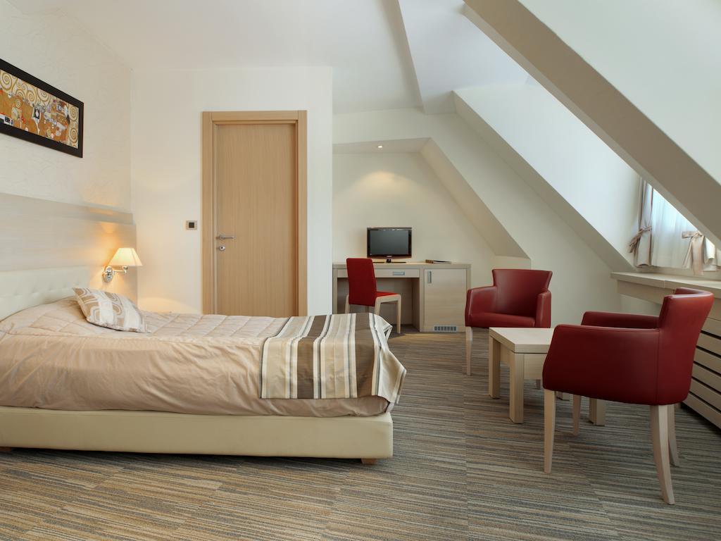 Hotel Angella Kopaonik Bilik gambar